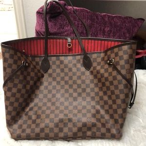Authentic Louis Vuitton set (1 of 2)